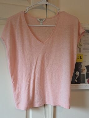Banana Republic Breezy Linen Blend Pink V-Neck Short Sleeve Tee